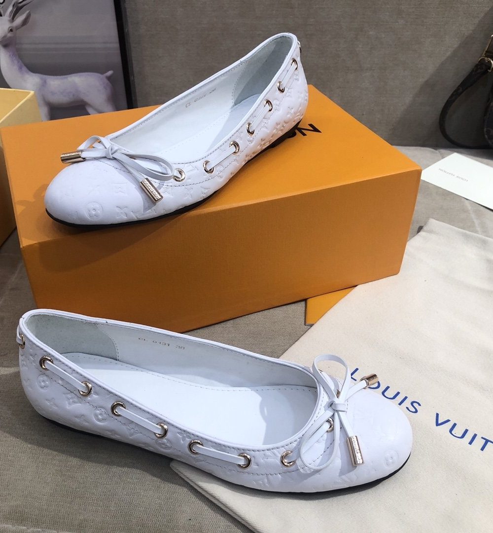 Louis Vuitton Gloria Flat Loafer White For Women LV