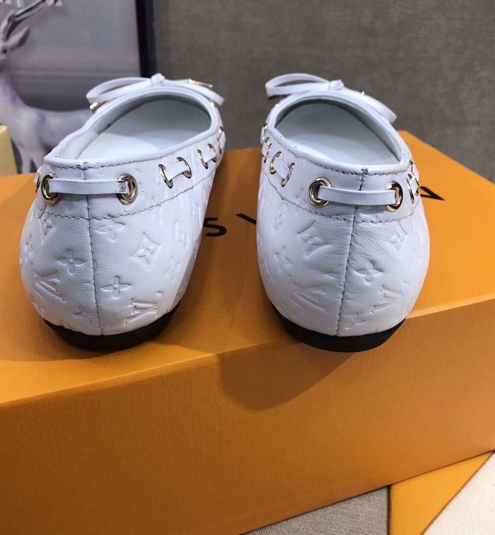 Louis Vuitton Gloria Flat Loafer White For Women LV