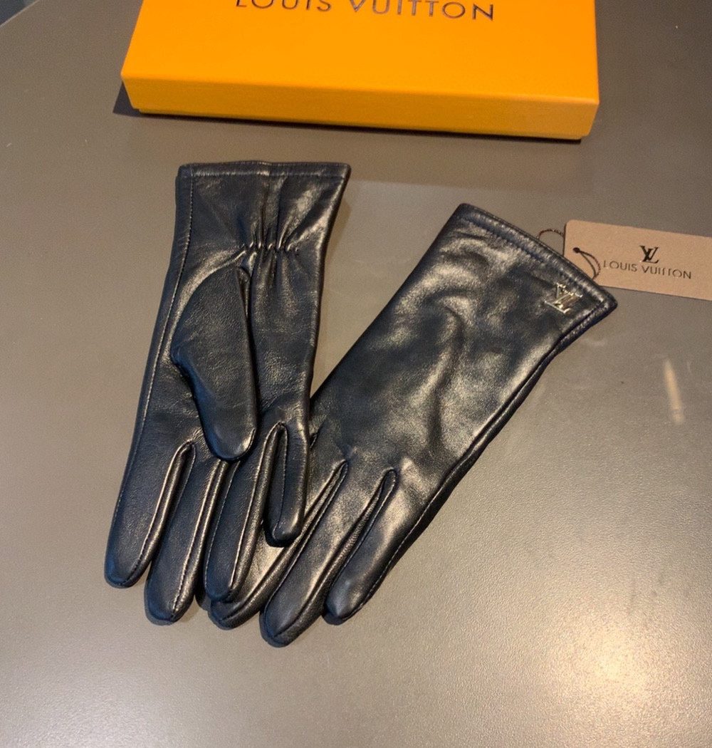 Louis Vuitton Gloves In Black