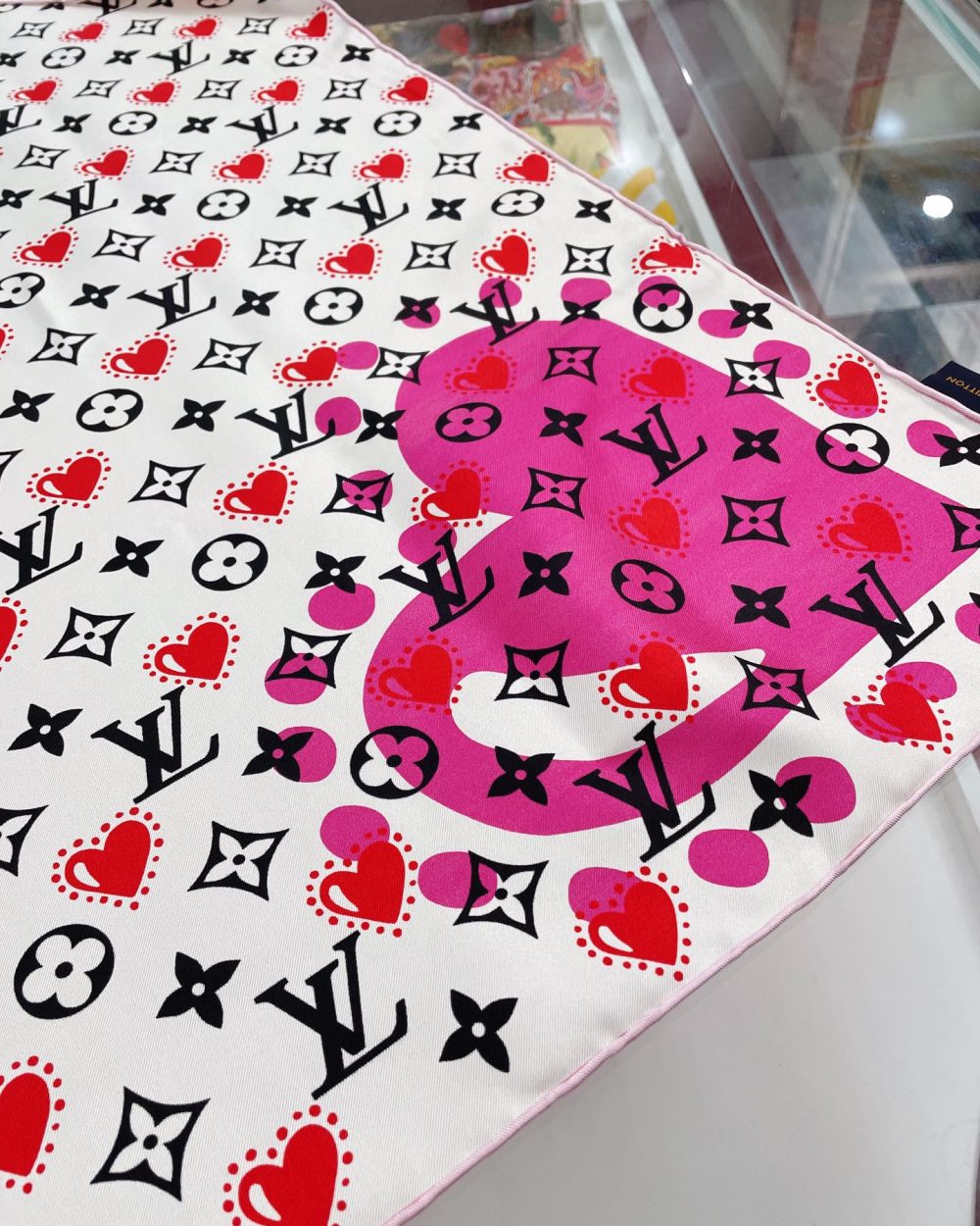 Louis Vuitton I LV U Pink Square Scarf 90cm/35in M77354 