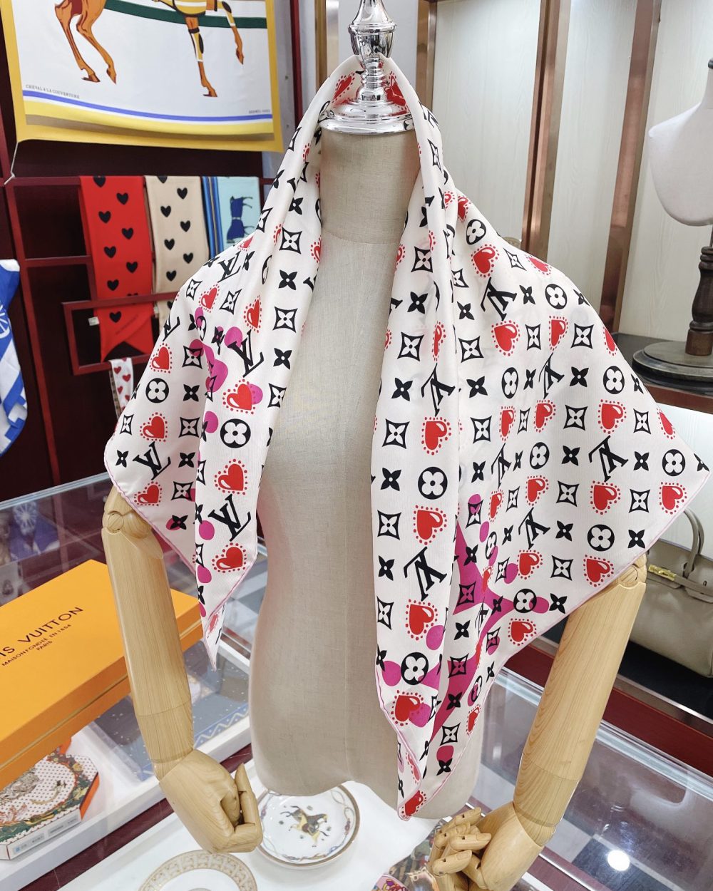 Louis Vuitton I LV U Pink Square Scarf 90cm/35in M77354 