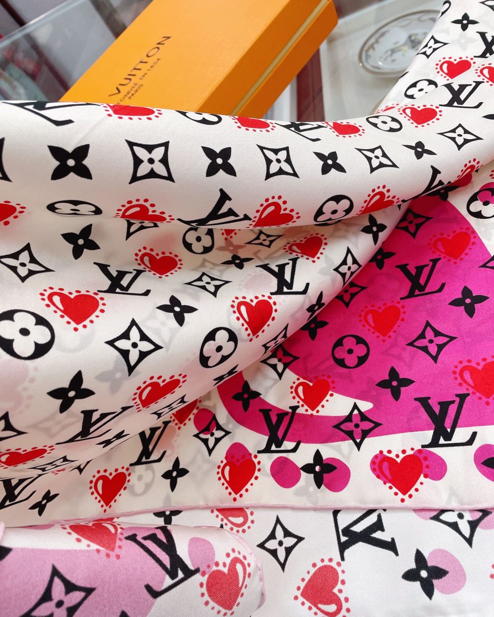 Louis Vuitton I LV U Pink Square Scarf 90cm/35in M77354 