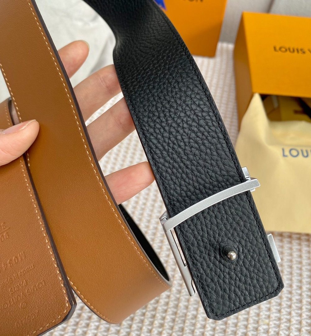 1:1 Replica Louis Vuitton Iconic Reversible LV Belt Black LV Women Belt