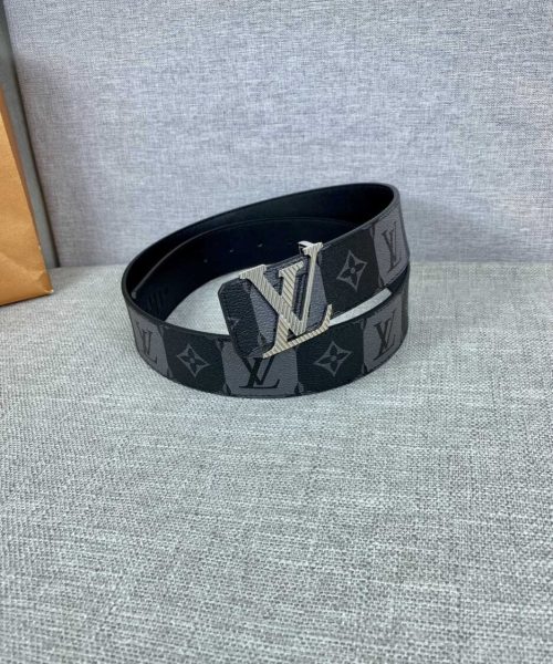 1:1 Replica Louis Vuitton Iconic Reversible LV Belt Black LV Women Belt