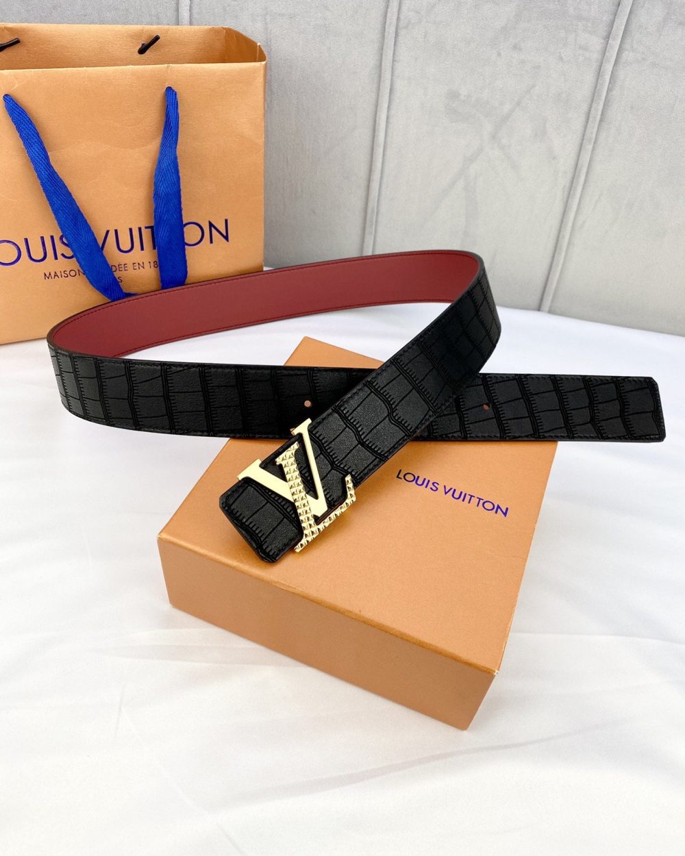 1:1 Replica Louis Vuitton Iconic Reversible LV Belt Black LV Women Belt