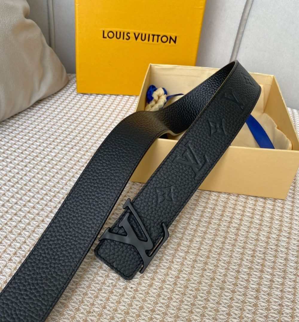 1:1 Replica Louis Vuitton Iconic Reversible LV Belt Black LV Women Belt
