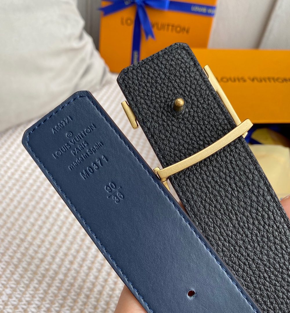 1:1 Replica Louis Vuitton Iconic Reversible LV Belt Black LV Women Belt