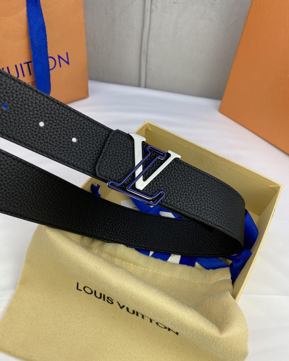1:1 Replica Louis Vuitton Iconic Reversible LV Belt Black LV Women Belt