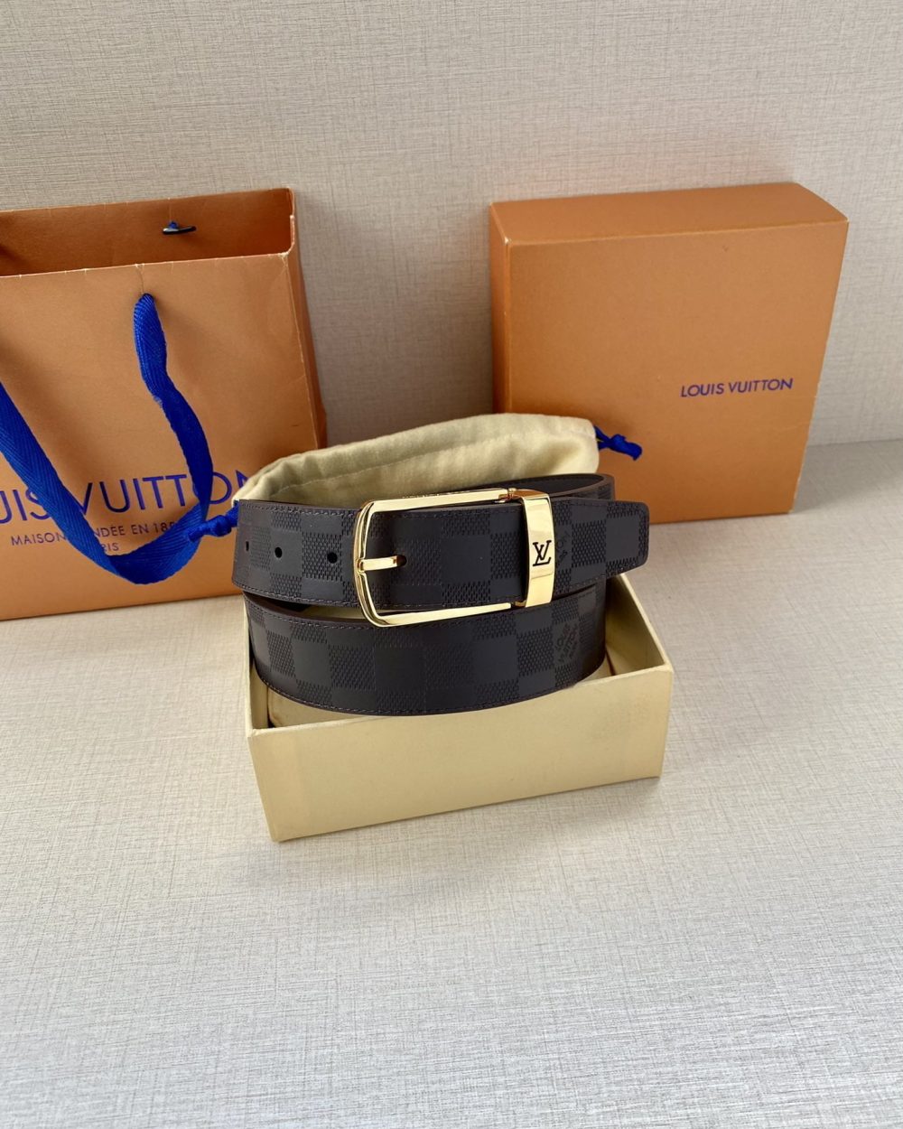 1:1 Replica Louis Vuitton Iconic Reversible LV Belt Black LV Women Belt