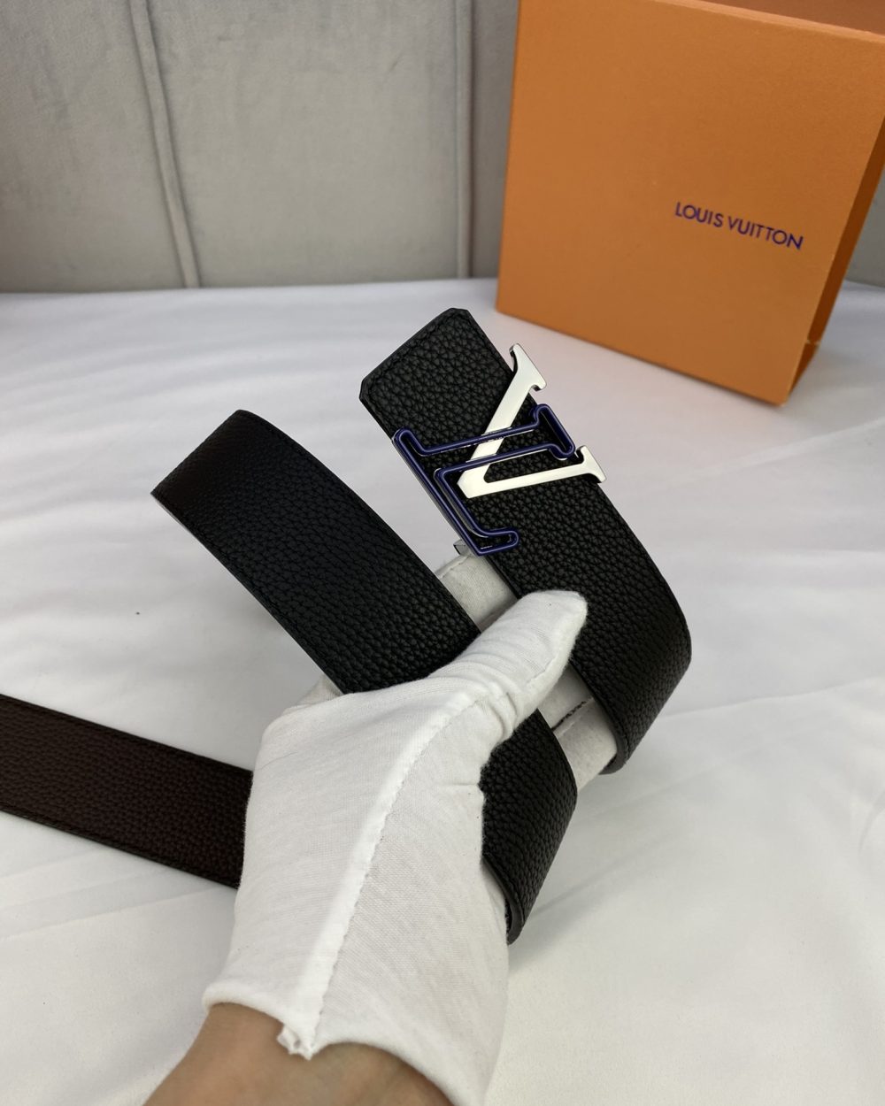 1:1 Replica Louis Vuitton Iconic Reversible LV Belt Black LV Women Belt