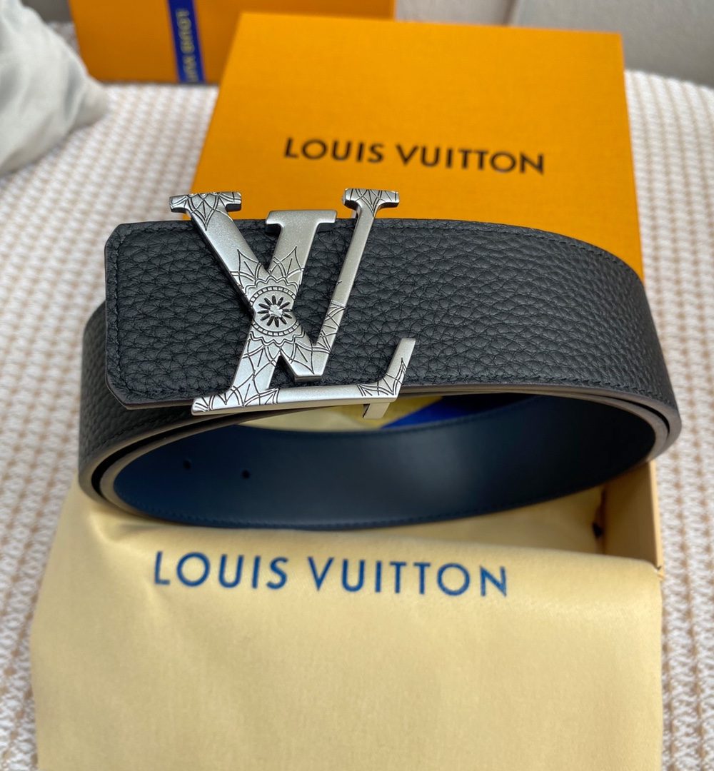 1:1 Replica Louis Vuitton Iconic Reversible LV Belt Black LV Women Belt