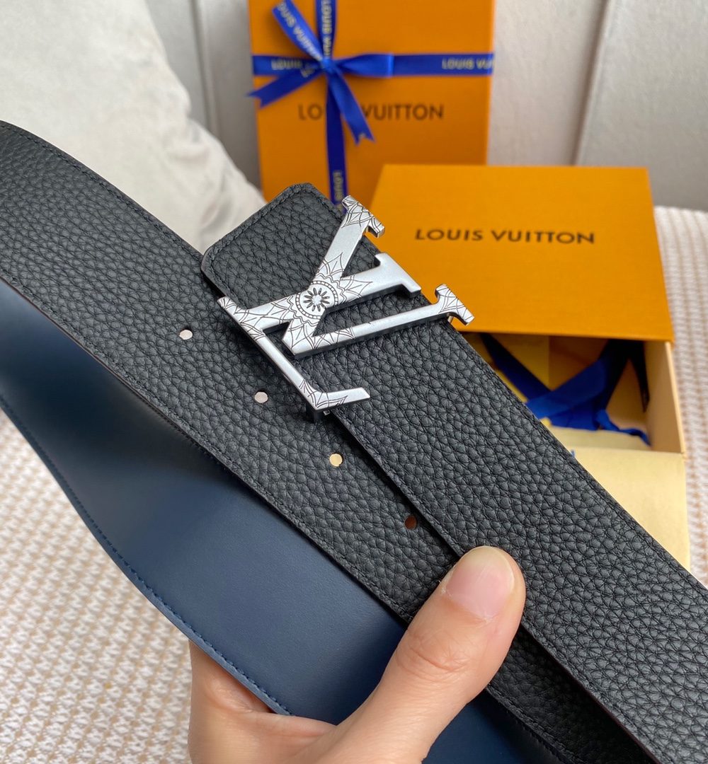 1:1 Replica Louis Vuitton Iconic Reversible LV Belt Black LV Women Belt