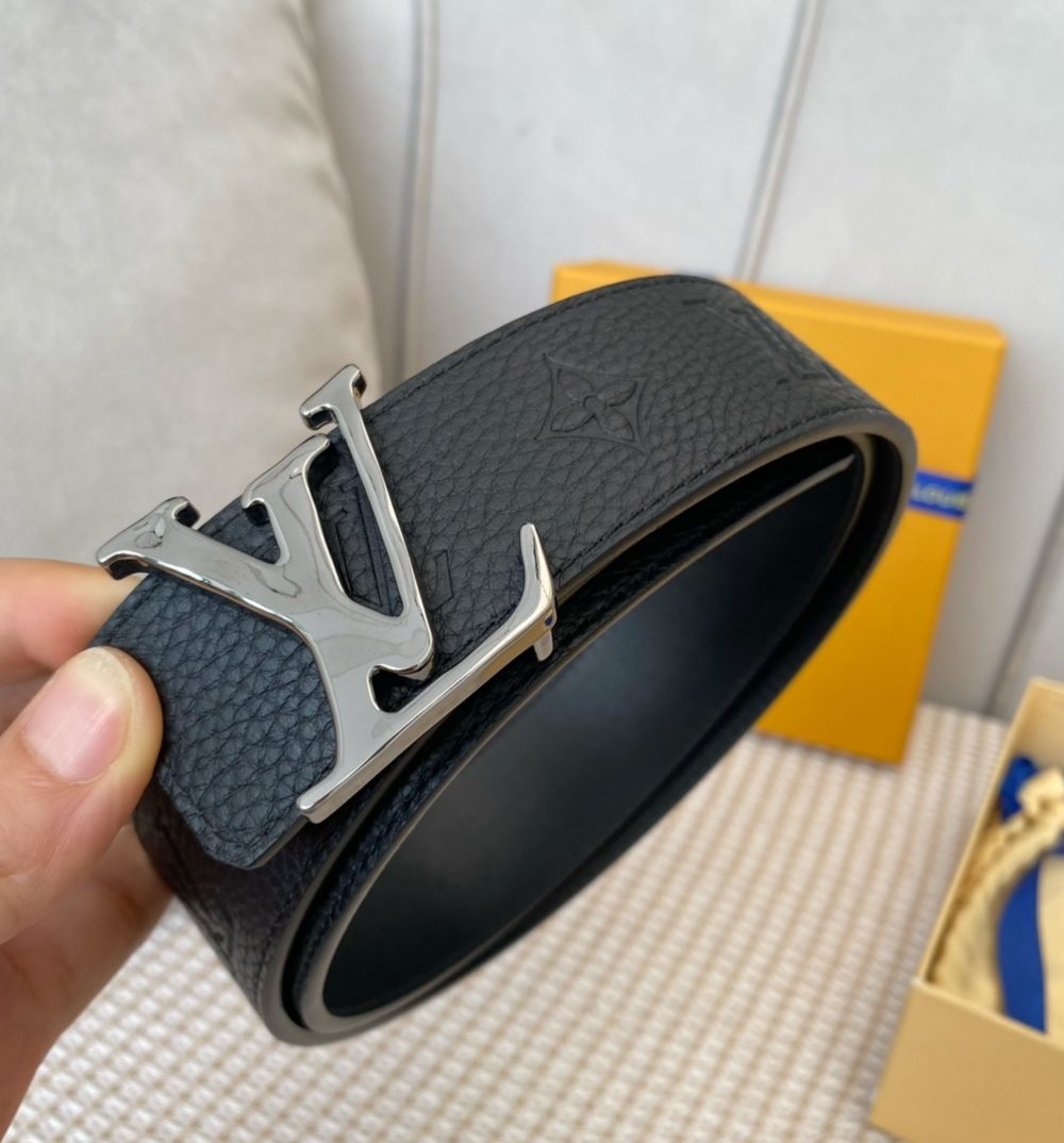 1:1 Replica Louis Vuitton Iconic Reversible LV Belt Black LV Women Belt