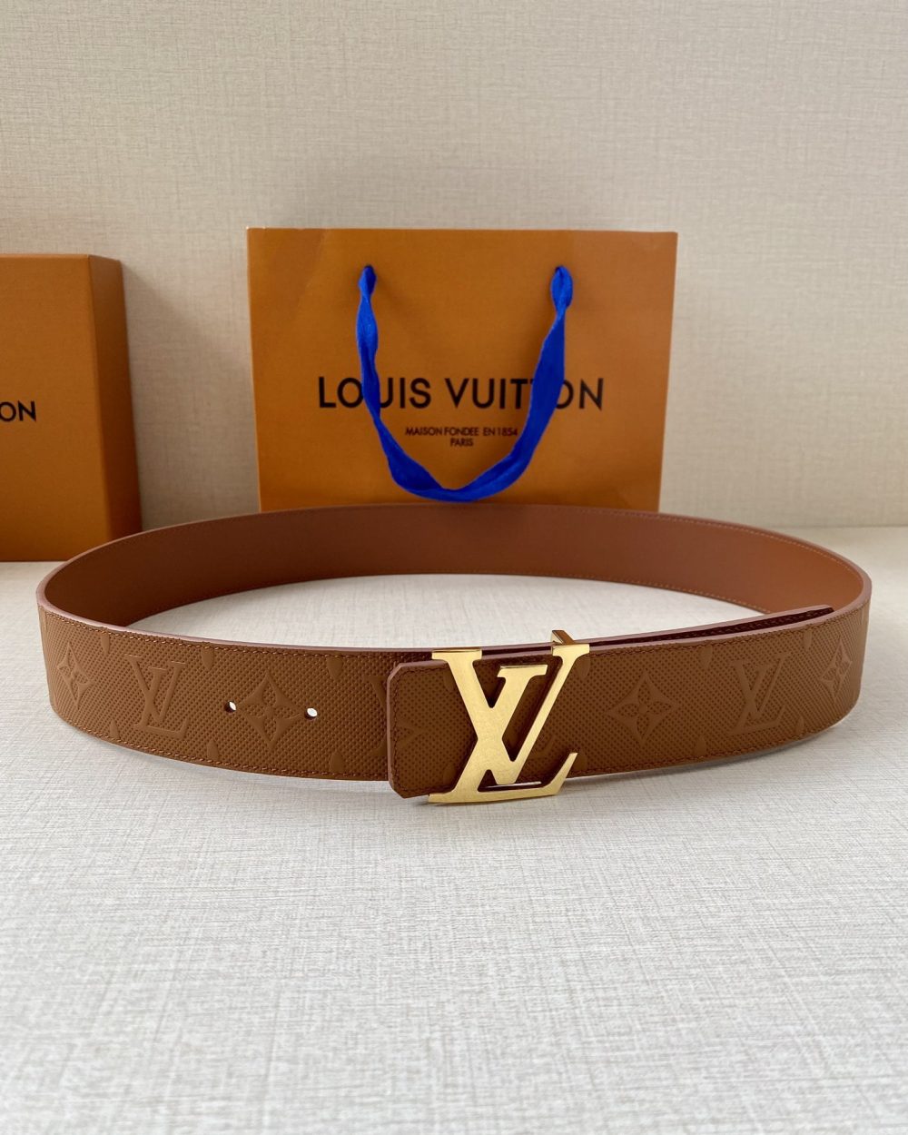 1:1 Replica Louis Vuitton Iconic Reversible LV Belt Brown LV Women Belt
