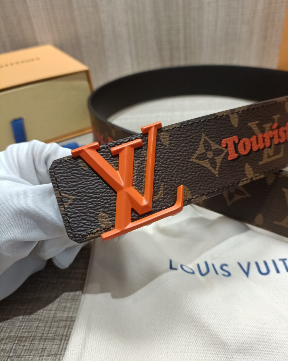 1:1 Replica Louis Vuitton Iconic Reversible LV Belt Brown LV Women Belt