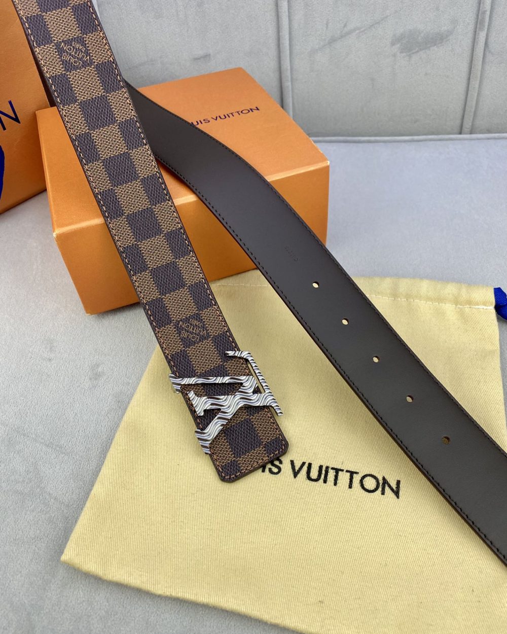 1:1 Replica Louis Vuitton Iconic Reversible LV Belt Brown LV Women Belt