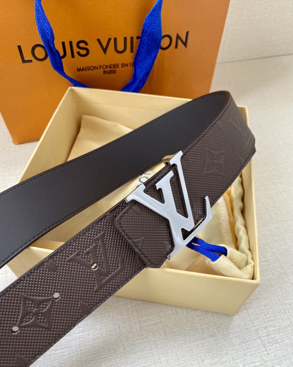 1:1 Replica Louis Vuitton Iconic Reversible LV Belt Brown LV Women Belt
