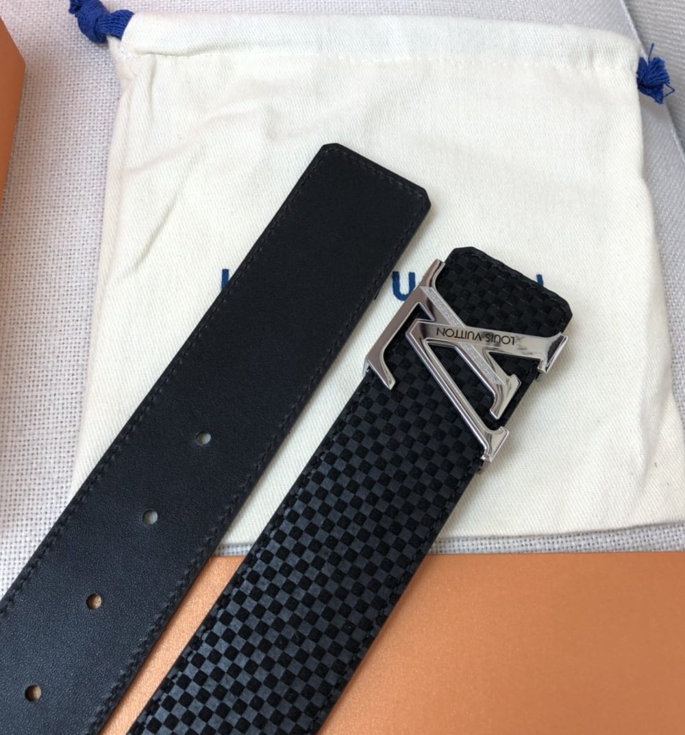 1:1 Replica Louis Vuitton Initiales LV Belt Damier Black With Silver Buckle LV Women Belt
