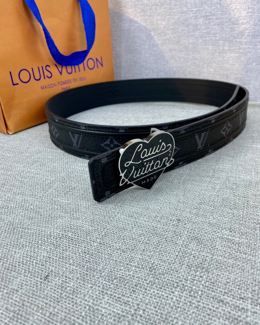 1:1 Replica Louis Vuitton Initiales Reversible LV Belt Damier Graphite with Silver Toned Hardware LV Women Belt