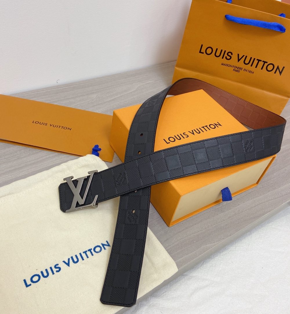1:1 Replica Louis Vuitton Initiales Reversible LV Belt in Damier Embossed with Silver Hardware LV Women Belt LV