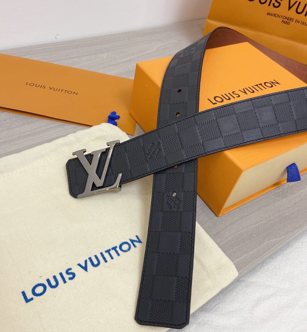 1:1 Replica Louis Vuitton Initiales Reversible LV Belt in Damier Embossed with Silver Hardware LV Women Belt LV