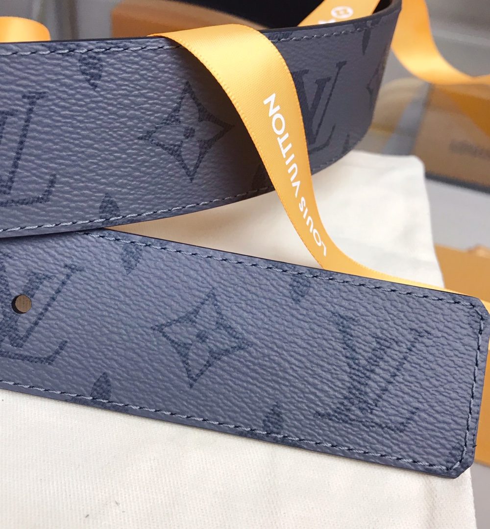 1:1 Replica Louis Vuitton Initiales Reversible LV Belt Monogram Eclipse LV Women Belt