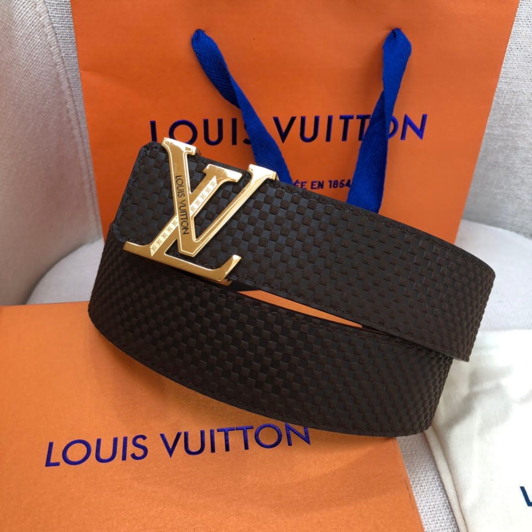 1:1 Replica Louis Vuitton Initiales Reversible LV Belt with Gold Toned Hardware LV Women Belt