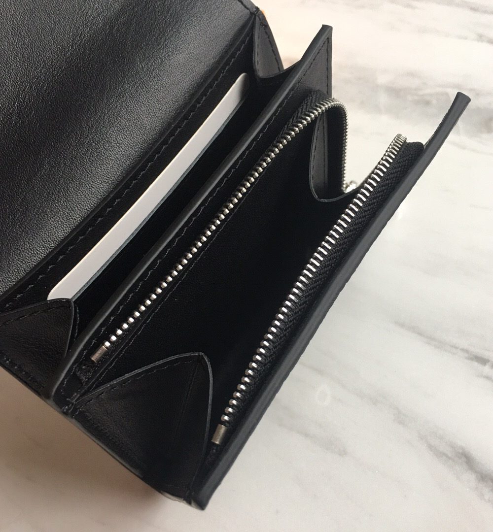 1:1 Replica Louis Vuitton Iris Compact Wallet Mahina Black For Women, Women's Wallet 4.7in/12cm LV M62540