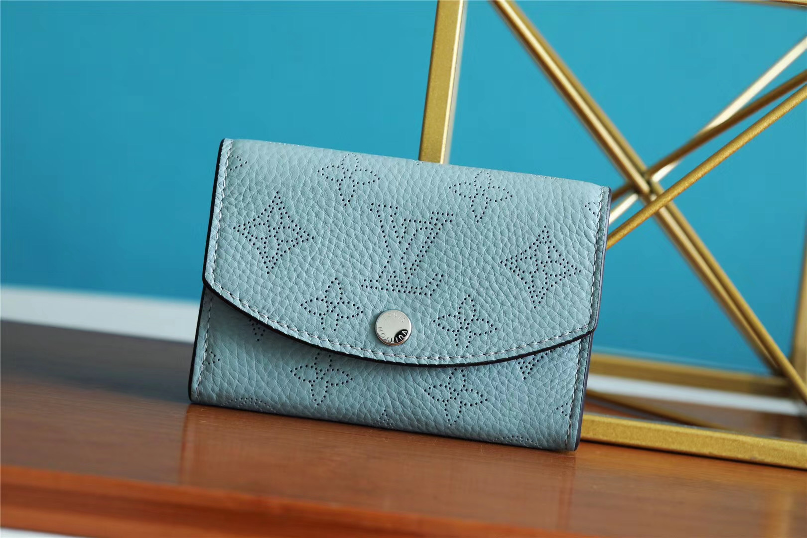 1:1 Replica Louis Vuitton Iris Compact Wallet Mahina Light Blue For Women, Women's Wallets 4.2in/12cm LV - Image 3