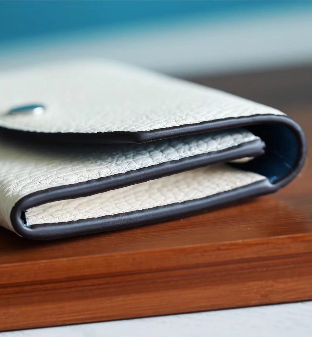 1:1 Replica Louis Vuitton Iris Compact Wallet Mahina White For Women, Women's Wallets 4.2in/12cm LV