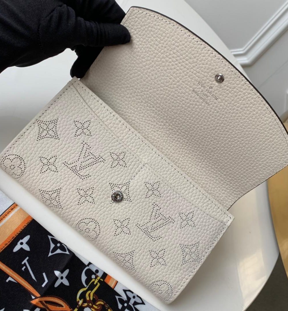 1:1 Replica Louis Vuitton Iris Wallet Monogram Canvas Greige For Women, Women's Wallet 19cm LV M60144