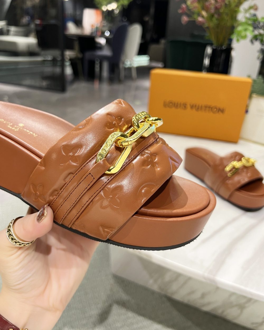 Louis Vuitton Jumbo Flatform Mule Brown For Women LV