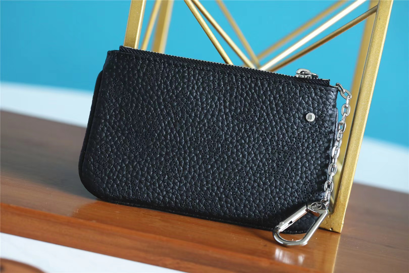 1:1 Replica Louis Vuitton Key Pouch Mahina Black For Women, Women's Wallets 5.1in/13cm LV - Image 6
