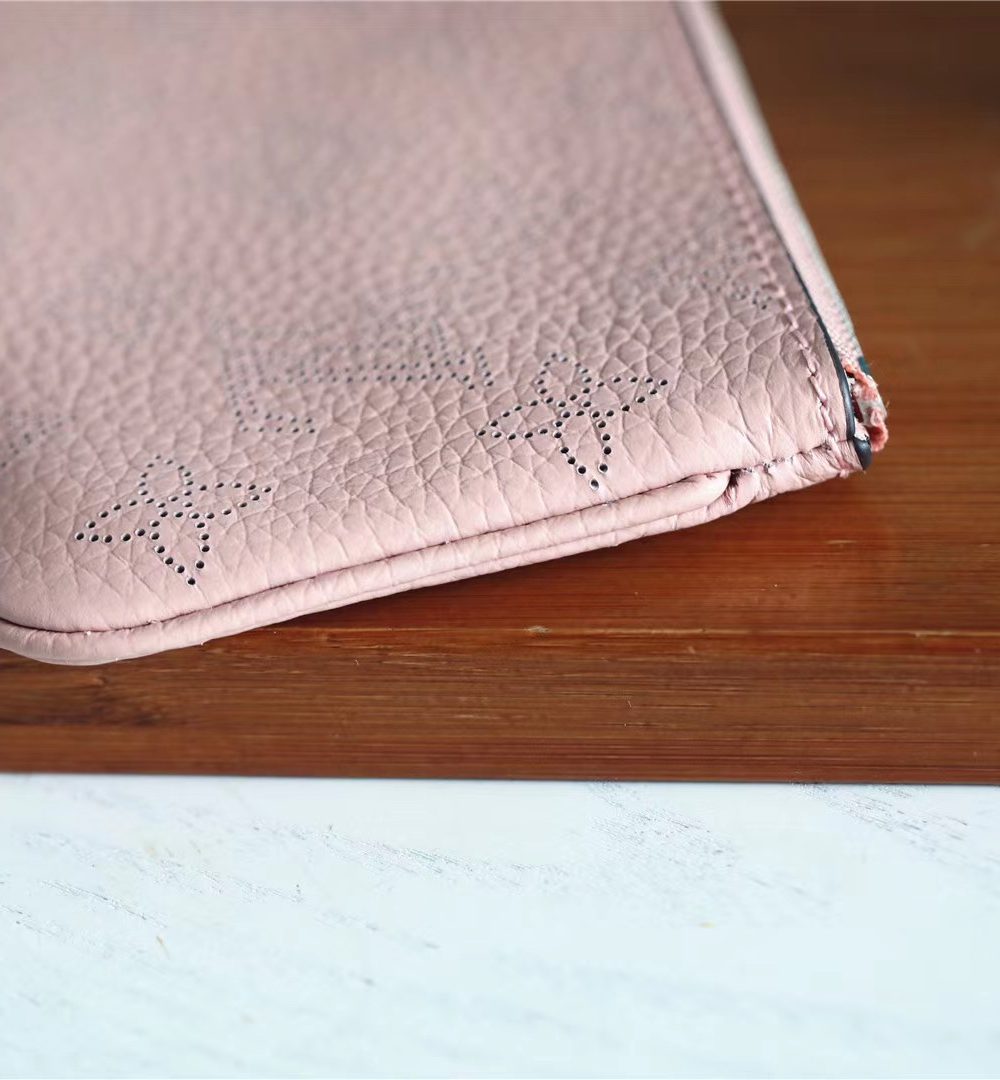 1:1 Replica Louis Vuitton Key Pouch Mahina Magnolia Pink For Women, Women's Wallets 5.1in/13cm LV M69508