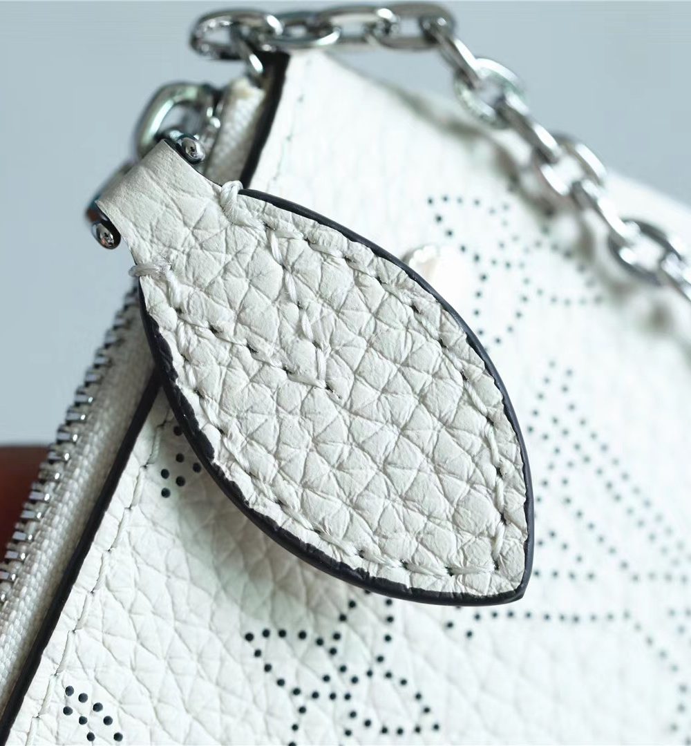 1:1 Replica Louis Vuitton Key Pouch Mahina White For Women, Women's Wallets 5.1in/13cm LV