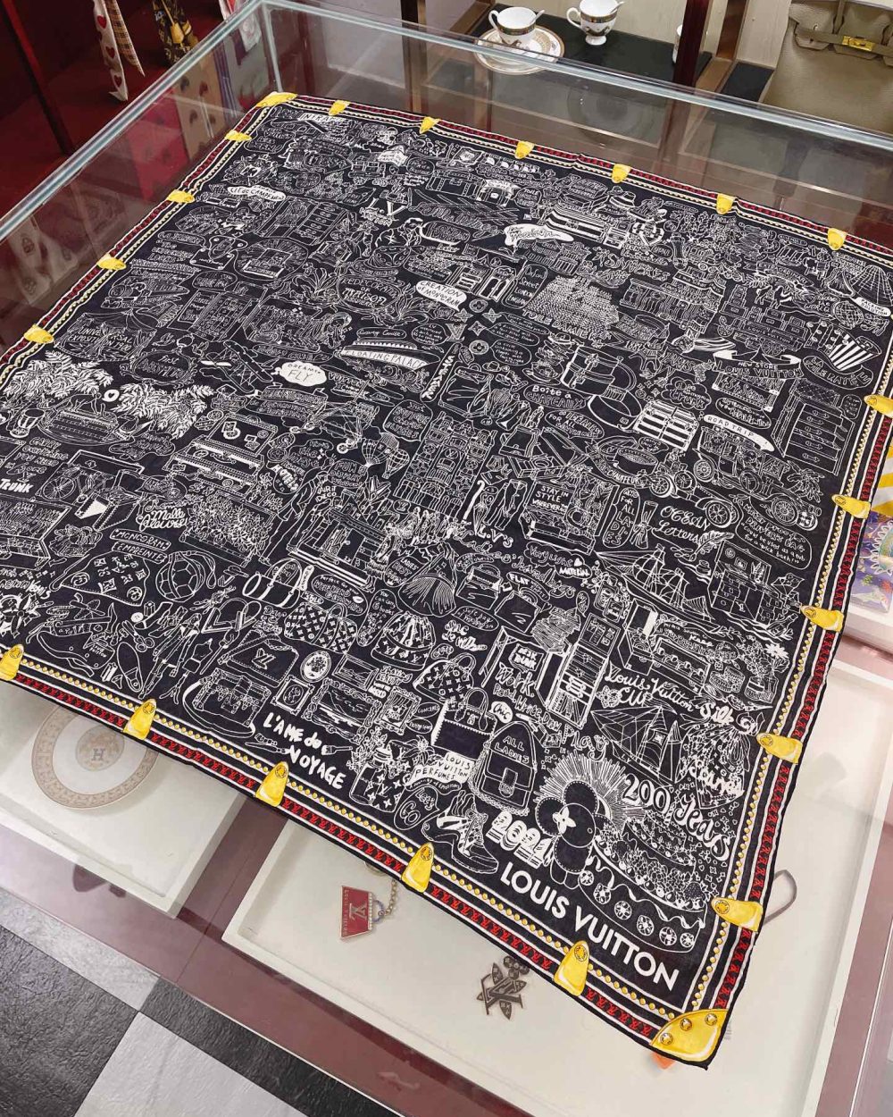 Louis Vuitton Louis in a Comic Shawl Black 117cm/46in M76958