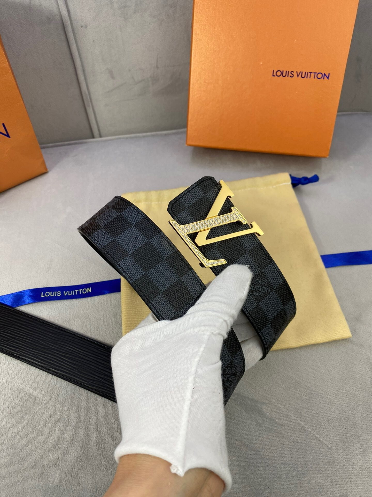 1:1 Replica Louis Vuitton LV Beaded Reversible Belt Damier Eclipse, LV Women Belt - Image 3