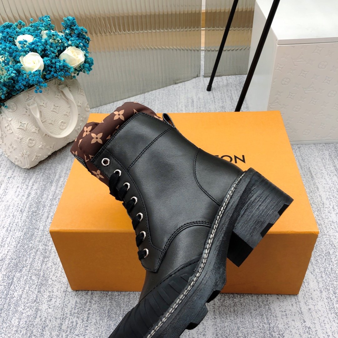 Louis Vuitton LV Beaubourg Ankle Boot Black For Women LV 1A94N6 - Image 3