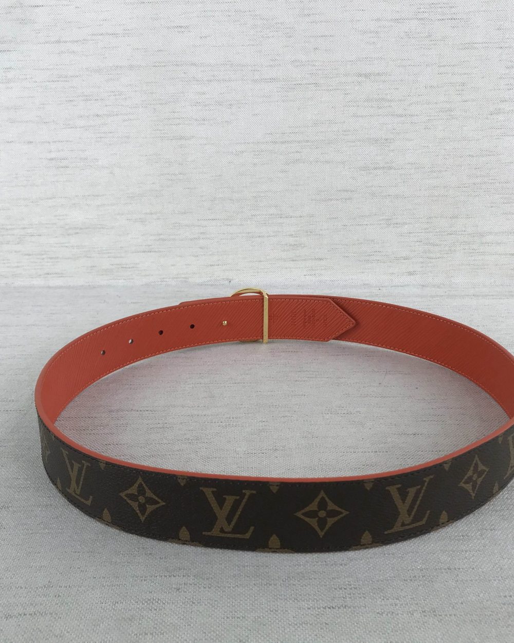 1:1 Replica Louis Vuitton LV Circle Reversible Monogram Canvas, LV Women Belt M9936V