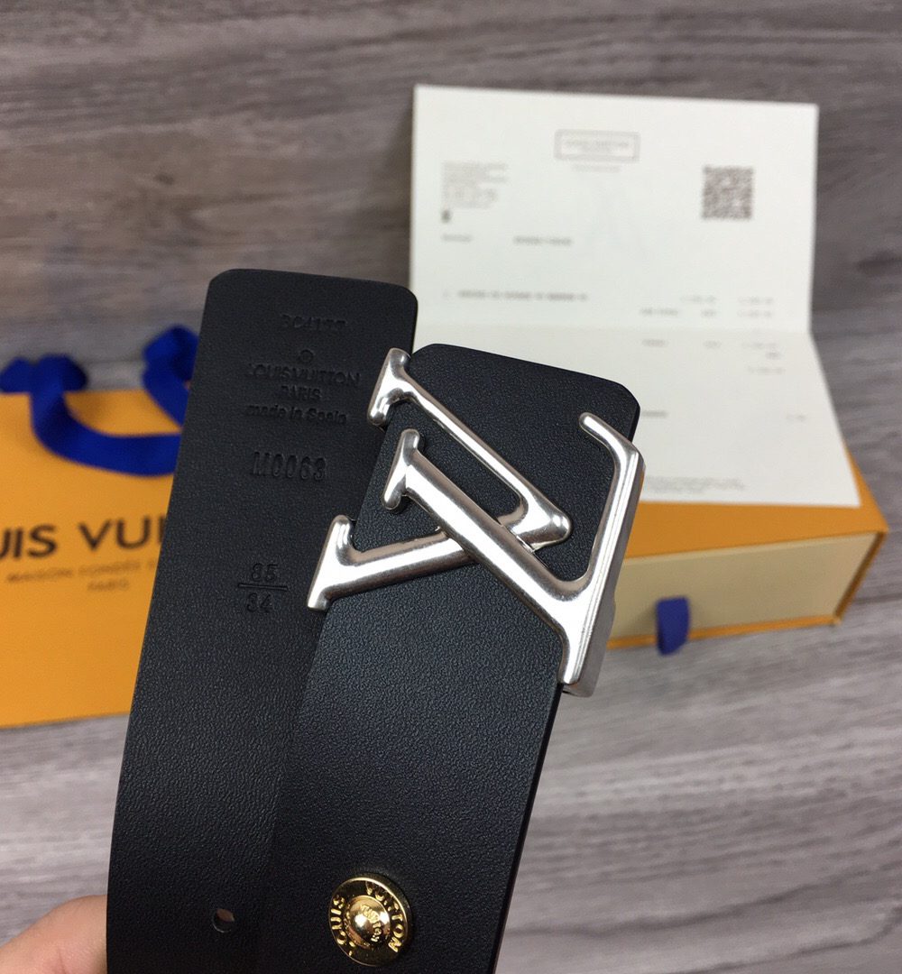 1:1 Replica Louis Vuitton LV Iconic Reversible Belt Silver Toned Hardware LV Women Belt