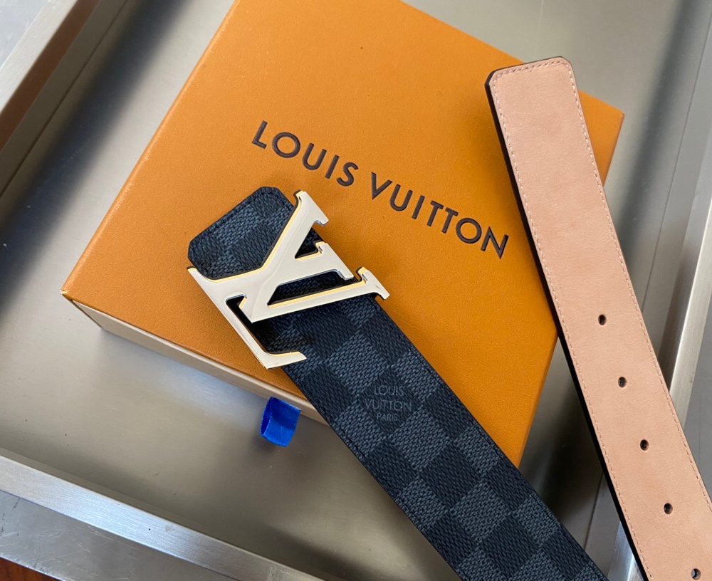 1:1 Replica Louis Vuitton LV Initiales Reversible Belt Damier Graphite, LV Women Belt