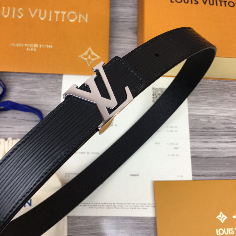 1:1 Replica Louis Vuitton LV Initiales Reversible Belt Epi, LV Women Belt M0324S - Image 6
