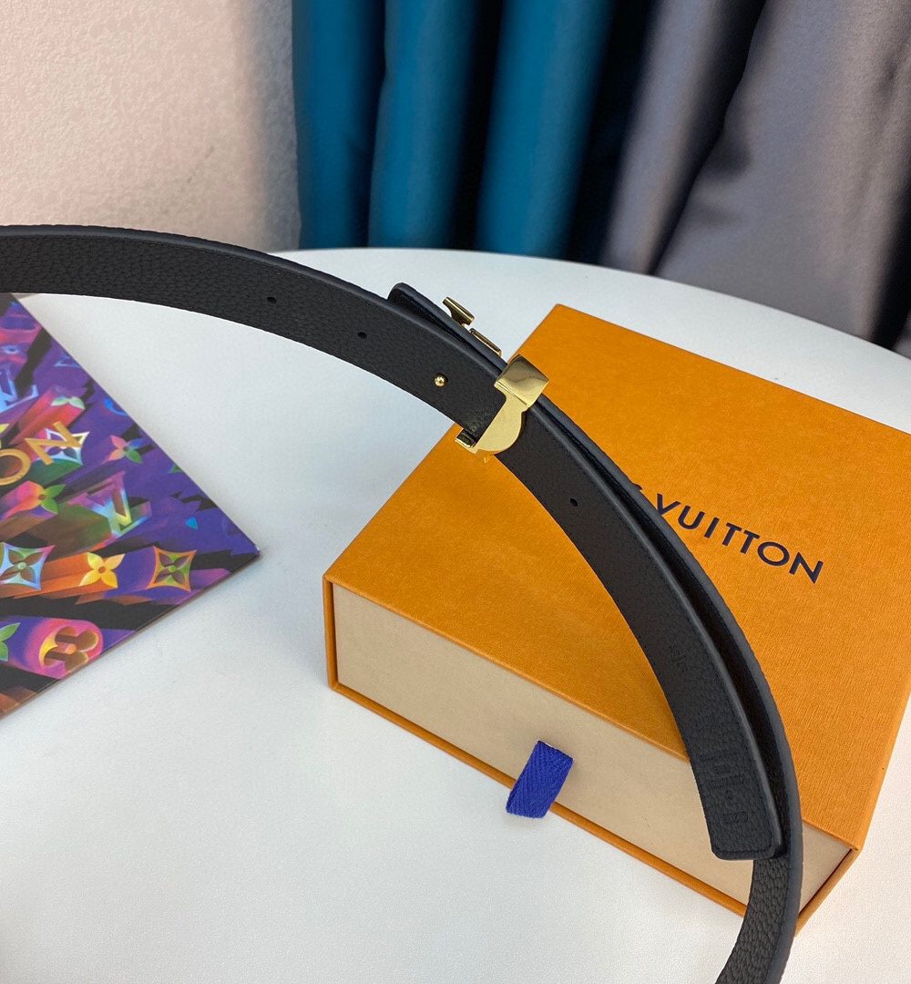 1:1 Replica Louis Vuitton LV Initiales Reversible Belt Monogram Canvas, LV Women Belt