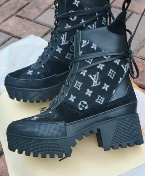 Louis Vuitton Metropolis Flat Ranger Monogram Denim Black For Women LV 1A9RPZ