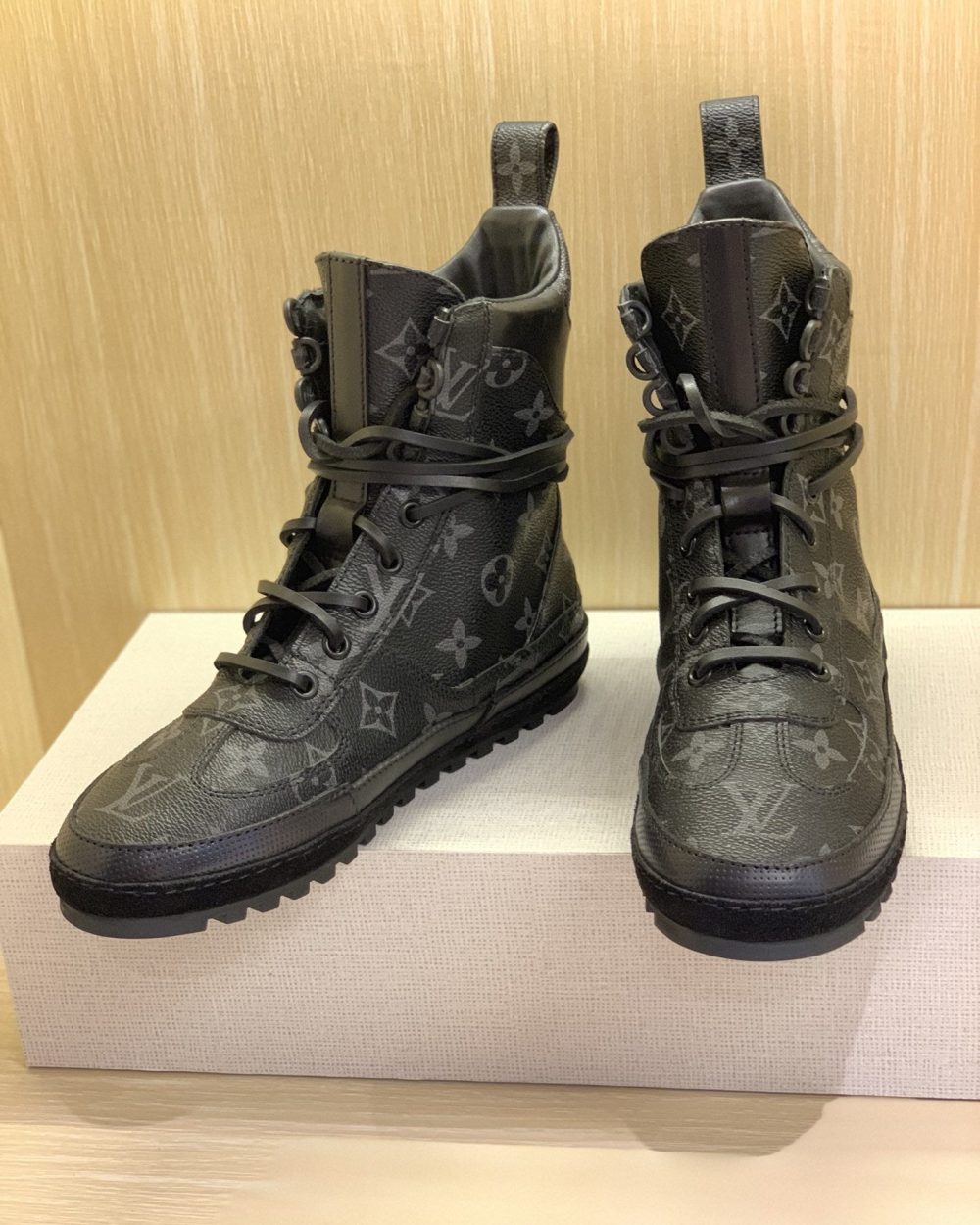 Louis Vuitton Metropolis Flat Ranger Monogram Denim Black For Women LV