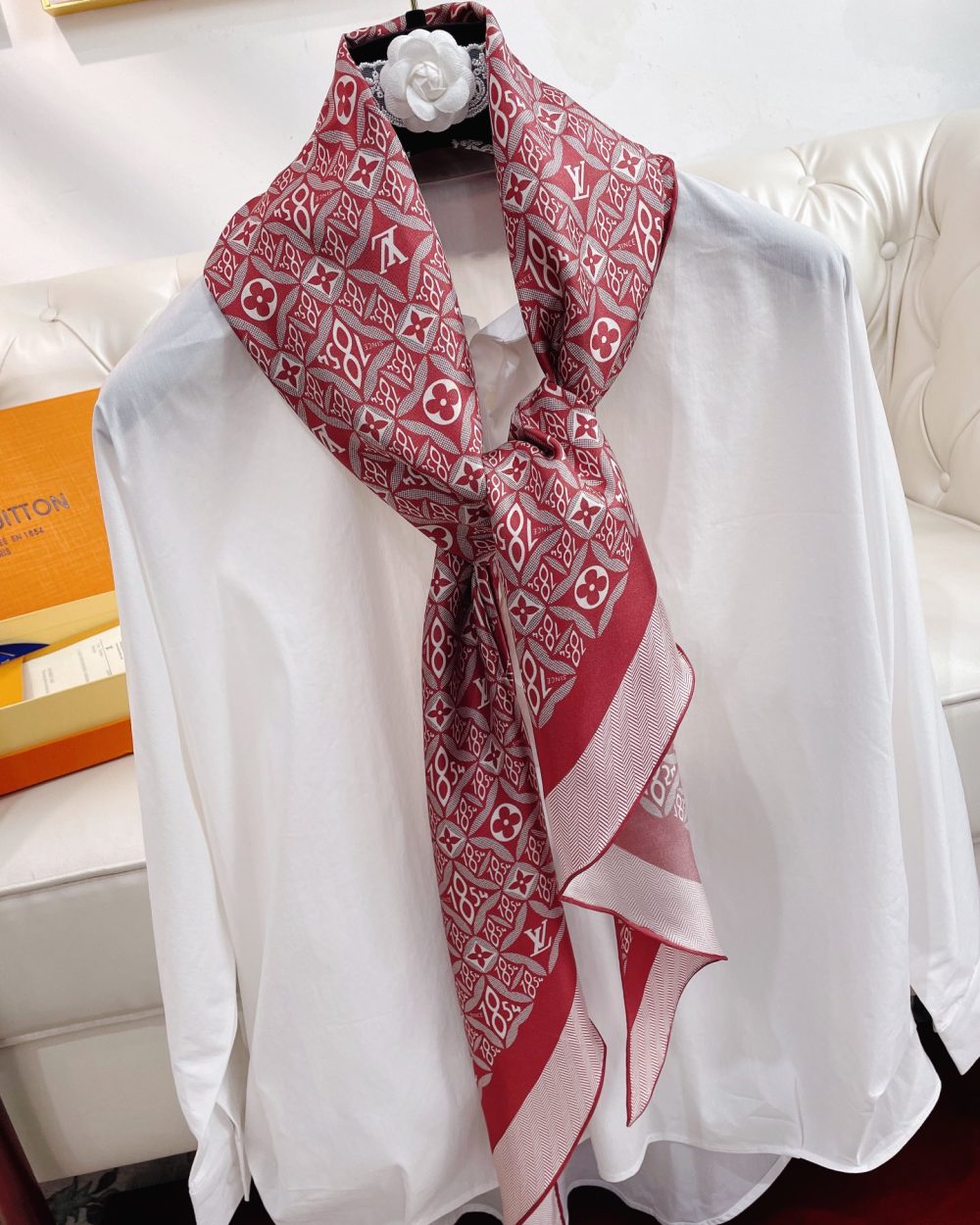 Louis Vuitton Monogram Pattern Red Scarf 175cm/69in 