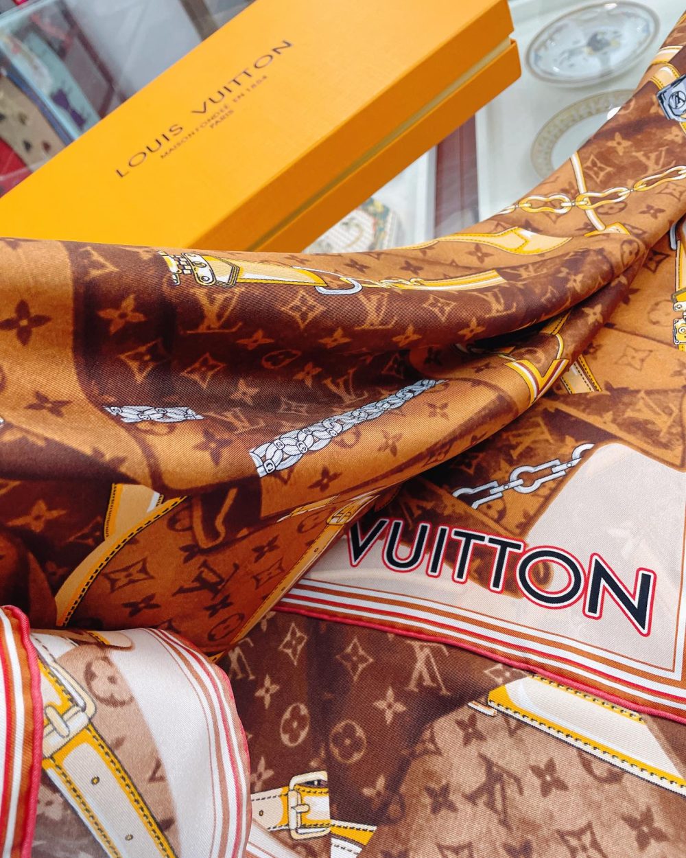 Louis Vuitton More and More Double Face Shawl Brown Scarf 90cm/35in M76933 