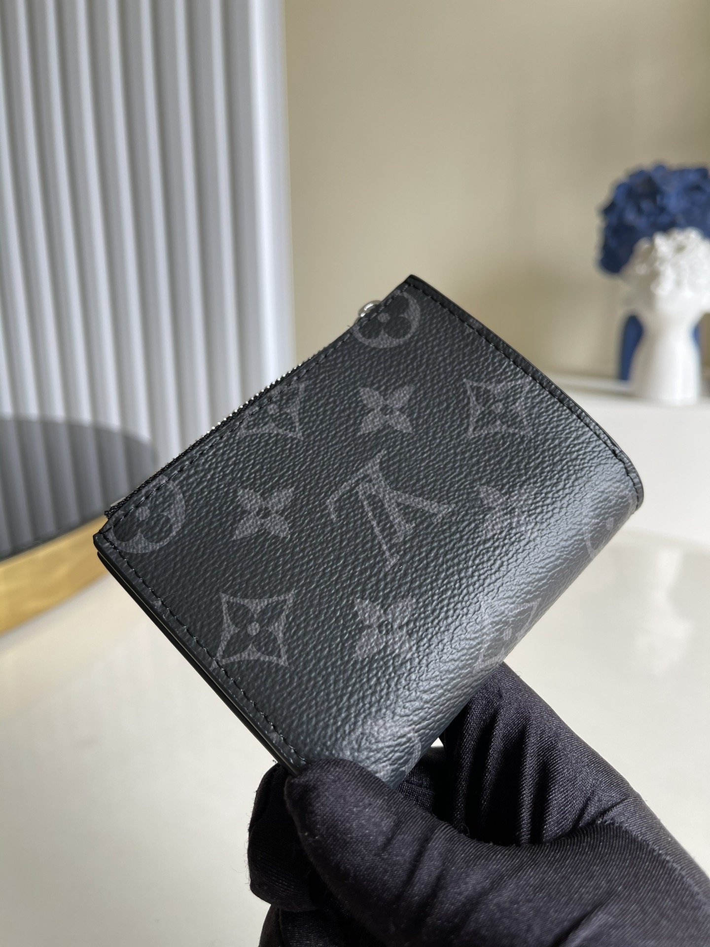 1:1 Replica Louis Vuitton Multiple Card Holder Monogram Canvas Black For Men, Men's Wallet 11cm LV N60451 - Image 4