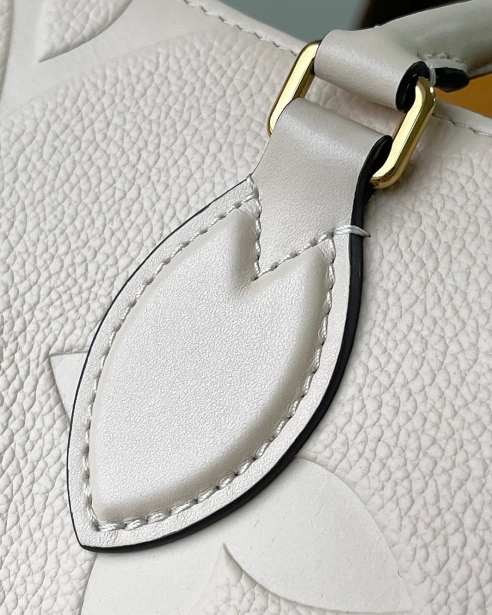 1:1 Replica Louis Vuitton LV Onthego MM Monogram Empreinte Leather Luxury Bag For Women M46531 - 35cm