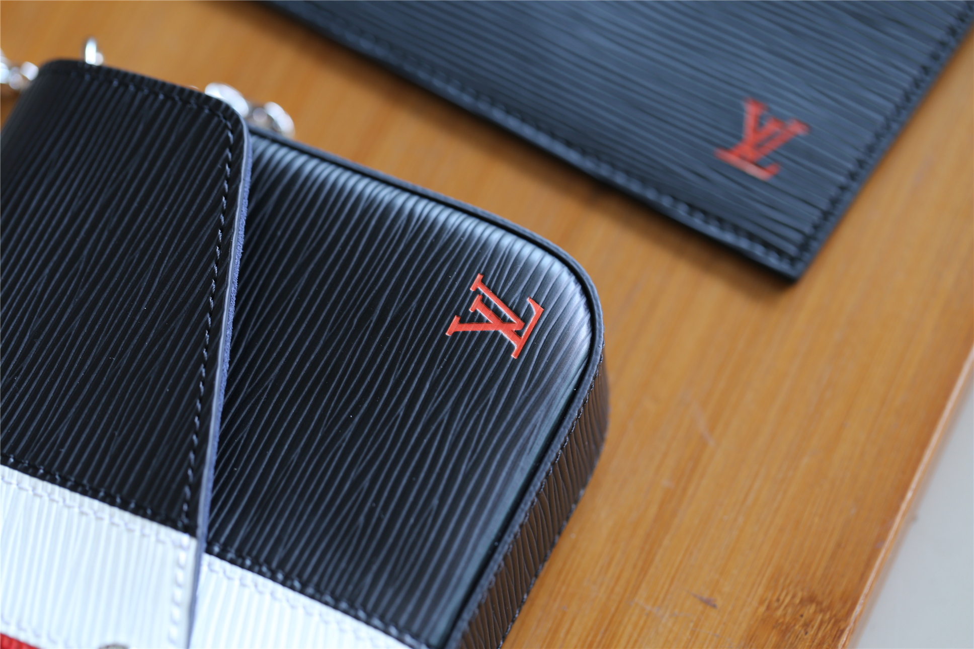 1:1 Replica Louis Vuitton Pochette Felicie Epi Black For Women, Women's Wallets 8.3in/21cm LV - Image 4